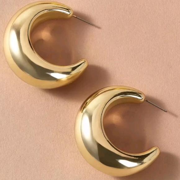 NEW! Minimalist Puffy Chunky Half Moon Gold Open Hoop Earrings - Picture 6 of 8